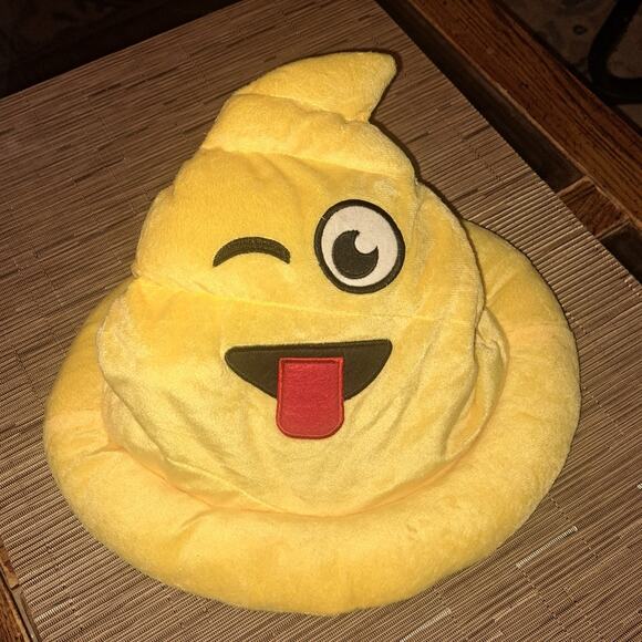 Soft Plush Winking & Tongue Out 12" Emoji Wizard Hat - Picture 3 of 7